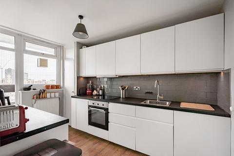 2 bedroom apartment for sale, Charles Gardner Court, Haberdasher Street, London, N1