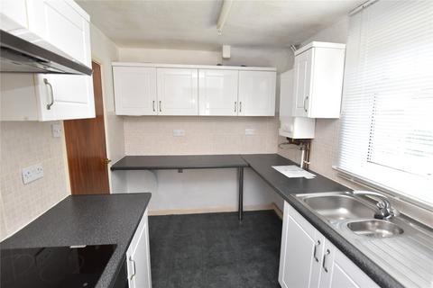 3 bedroom semi-detached house for sale, Woodlea View, Yeadon, Leeds, West Yorkshire