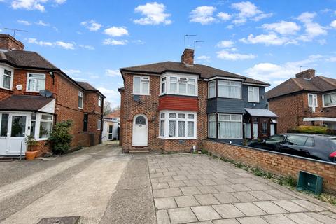 undefined, Avenue Crescent, Middlesex TW5