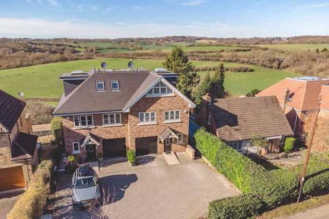 undefined, Holtspur Top Lane, Beaconsfield HP9