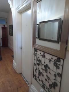 3 bedroom house share to rent, Lothian Road