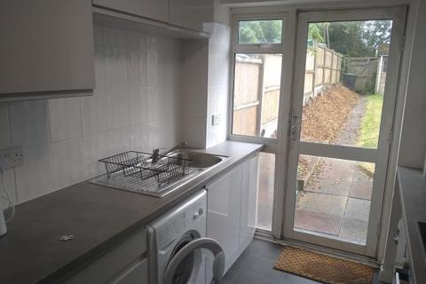 4 bedroom house share to rent, Verwood Close.