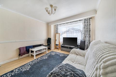 3 bedroom semi-detached house for sale, Leven Way, Hayes, UB3