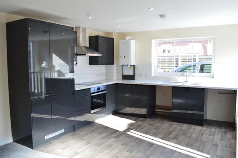 2 bedroom flat to rent, Ravensmere, Beccles NR34