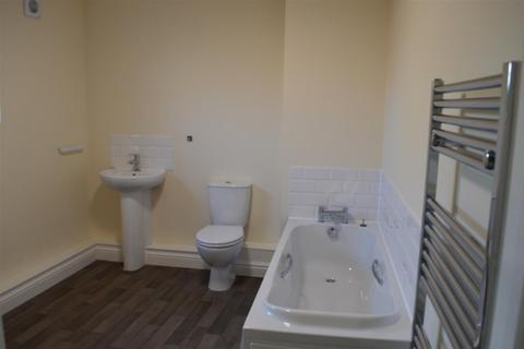 2 bedroom flat to rent, Ravensmere, Beccles NR34