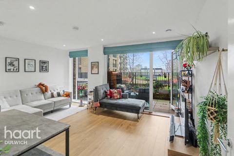 undefined, Worsley Bridge Road, LONDON
