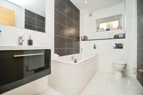 2 bedroom apartment for sale, Buxton Road, Weymouth