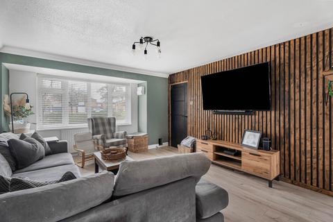 3 bedroom end of terrace house for sale, Shannon Road, Bicester, OX26