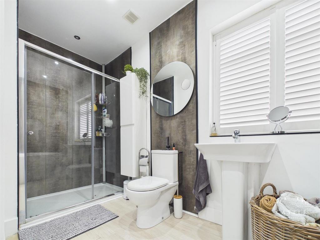 Family bathroom