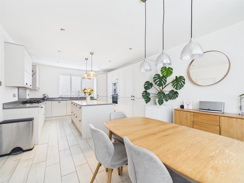 Breakfast kitchen
