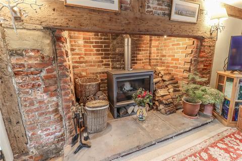 3 bedroom semi-detached house for sale, Horsebridge Road, Broughton, Stockbridge, Hampshire, SO20