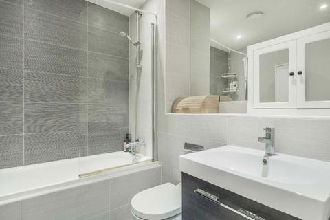 2 bedroom flat to rent, Lyon Road, Walton-On-Thames KT12