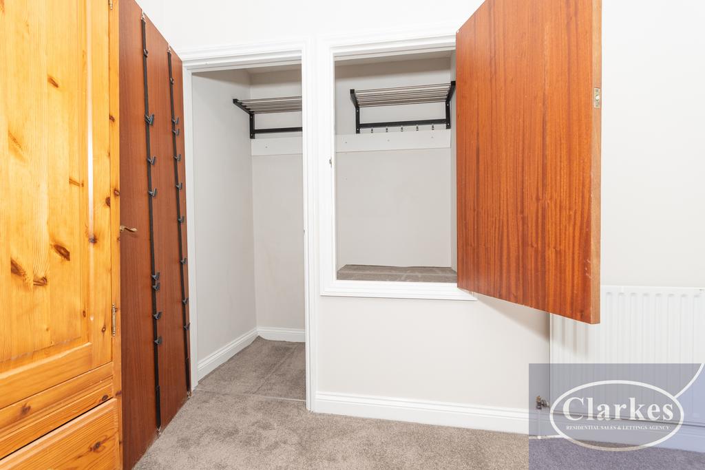 Fc 063 5 cherries drive011