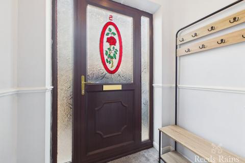 3 bedroom semi-detached house for sale, Grosmont Close, East Yorkshire HU8