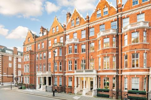 undefined, Park Street, London W1K
