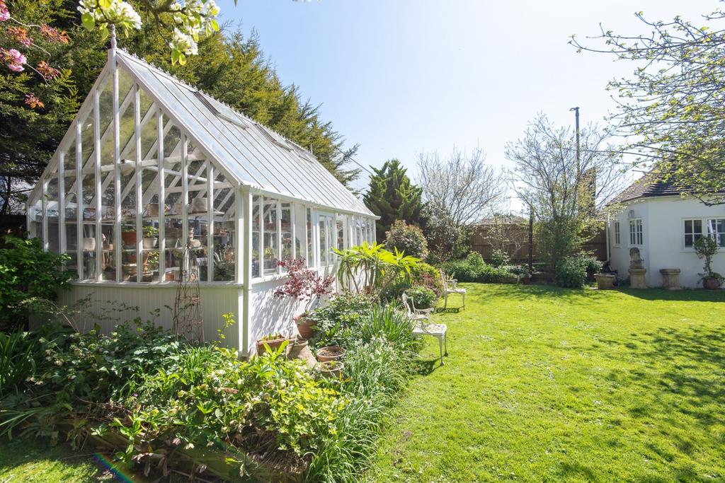 White Cottage-8