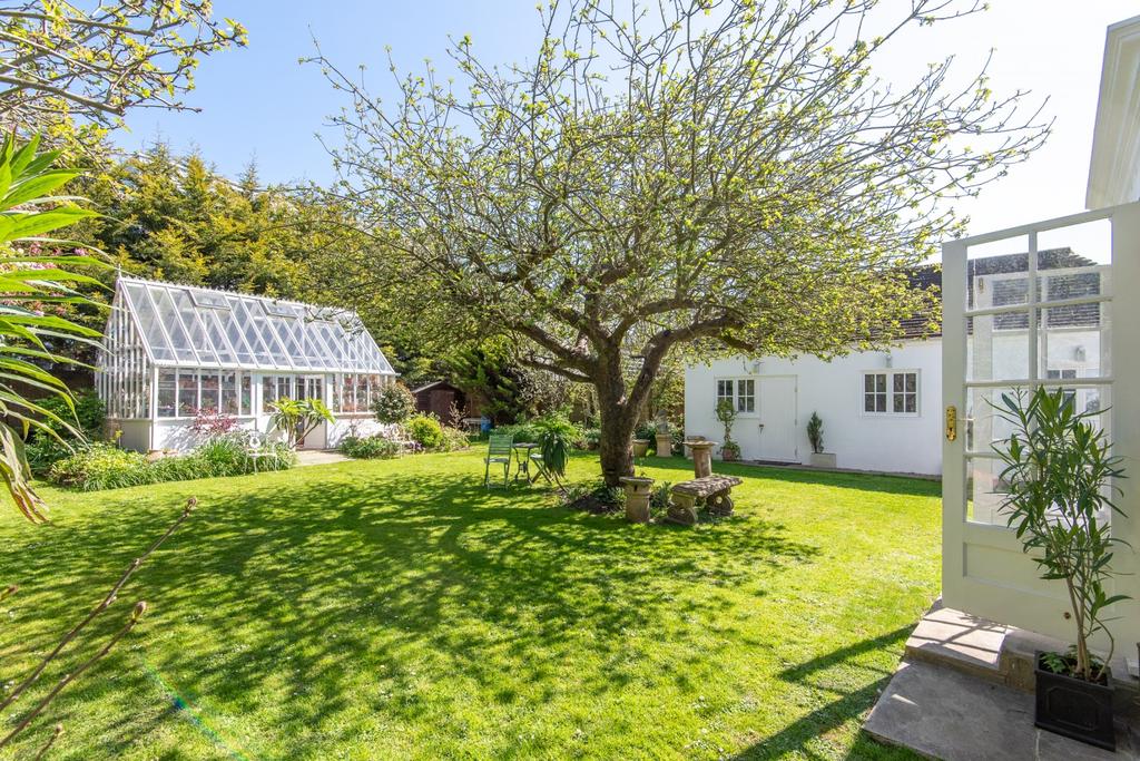 White Cottage-6