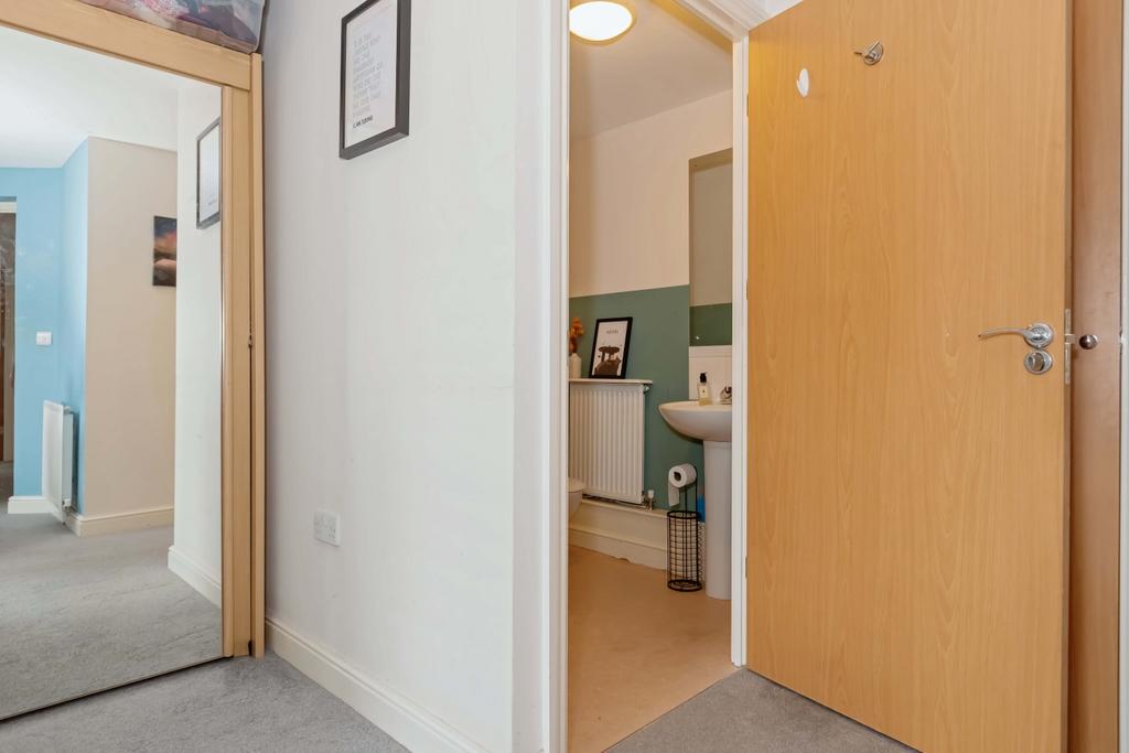 Page Court 7
