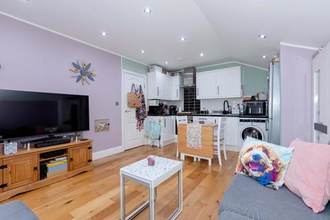 1 bedroom flat for sale, Chapel Road, Worthing, BN11