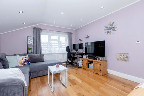 1 bedroom flat for sale, Chapel Road, Worthing, BN11