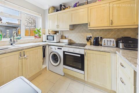 2 bedroom semi-detached house for sale, Raleigh Close, St. Neots PE19