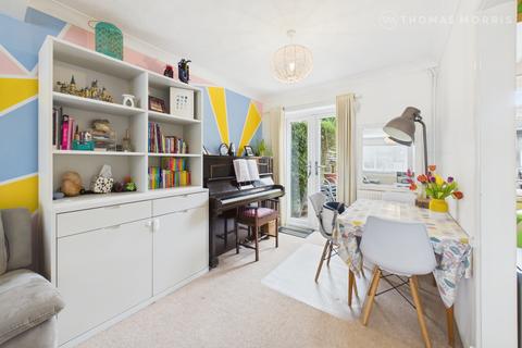 2 bedroom semi-detached house for sale, Raleigh Close, St. Neots PE19