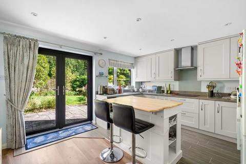 3 bedroom semi-detached house for sale, Woodbury Avenue, East Grinstead, RH19
