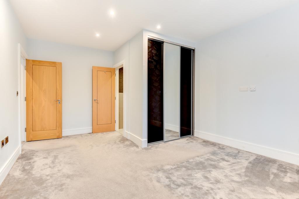 75b Dyke-32