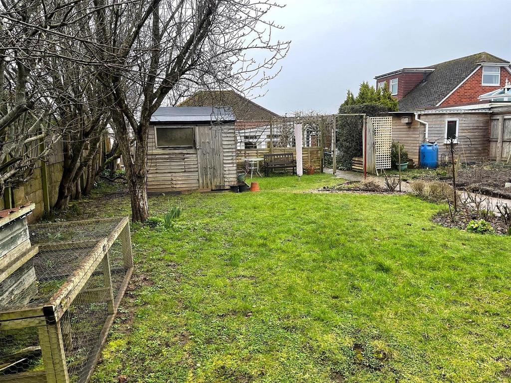 Large South Facing Rear Garden
