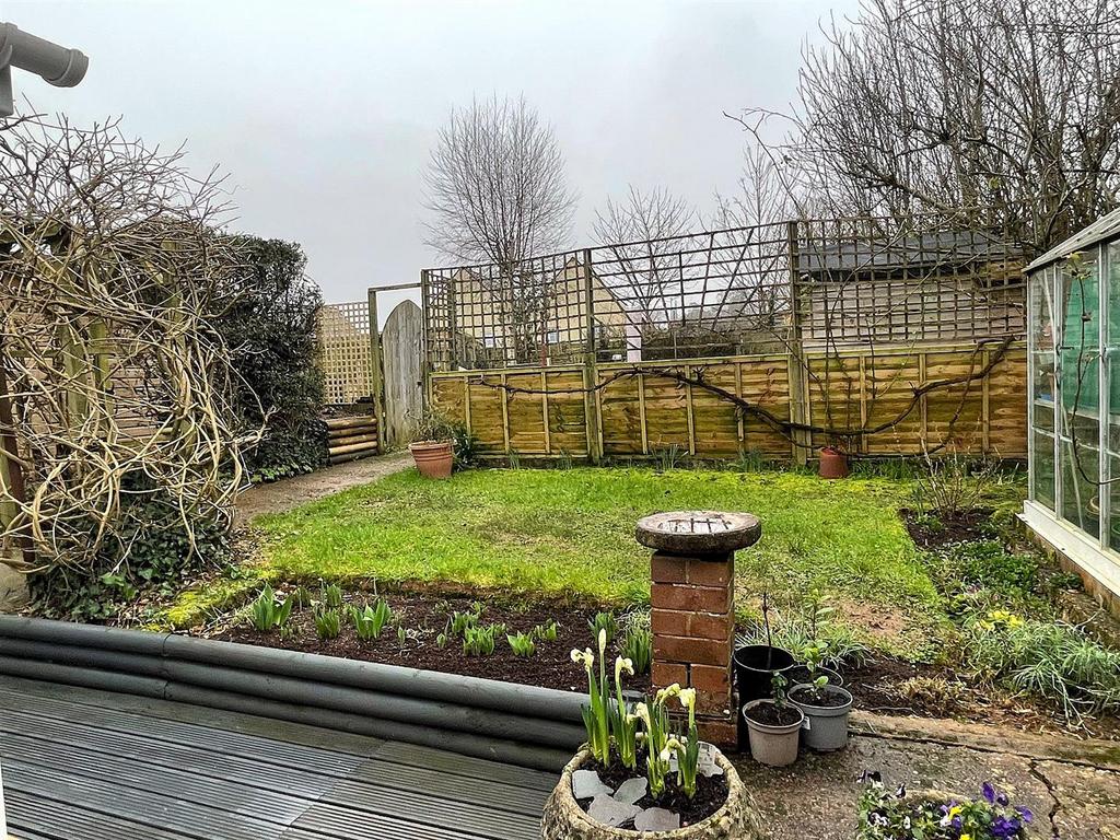 Large South Facing Rear Garden