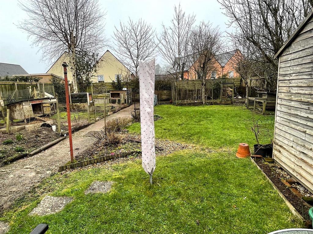 Large South Facing Rear Garden
