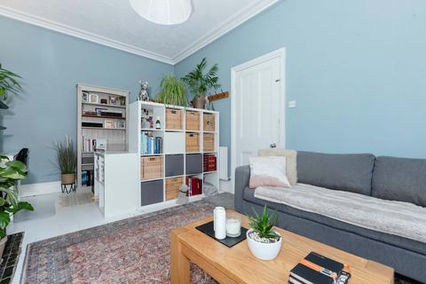 2 bedroom ground floor flat for sale, South Street, Tarring, Worthing, BN14
