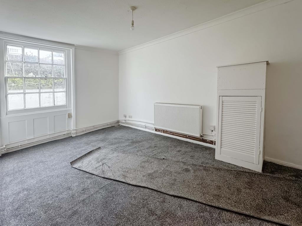Apartment in Brighton - View 3