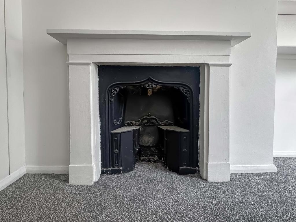 Apartment in Brighton - View 5