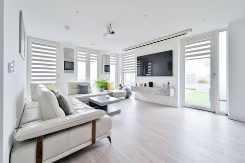 3 bedroom flat to rent, College Road, Harrow, HA1