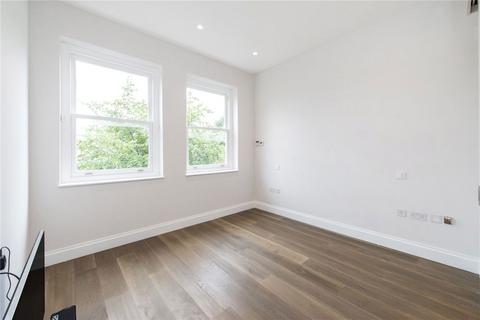 2 bedroom flat to rent, Pembridge Crescent, London W11