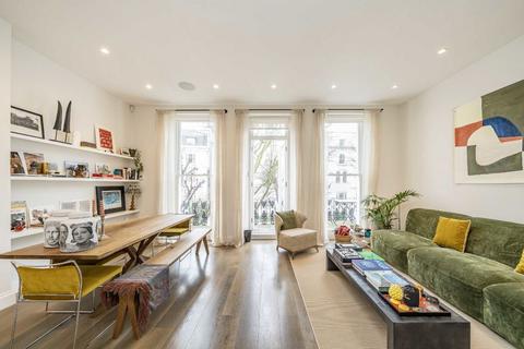 2 bedroom flat to rent, Pembridge Crescent, London W11