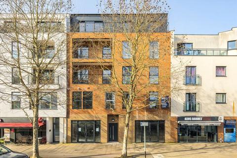 1 bedroom flat for sale, Kingston Road, Wimbledon SW20