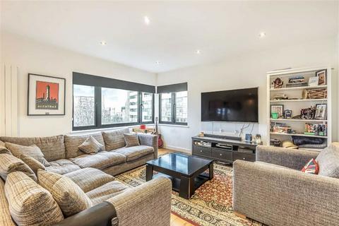 4 bedroom flat for sale, Damien Street, London E1