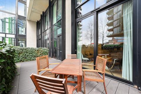 3 bedroom flat to rent, Riverlight Quay, Nine Elms, London, SW11