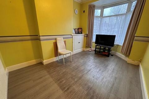 3 bedroom terraced house for sale, Epsom Rd, Leicester, Leicestershire. LE4 5DB