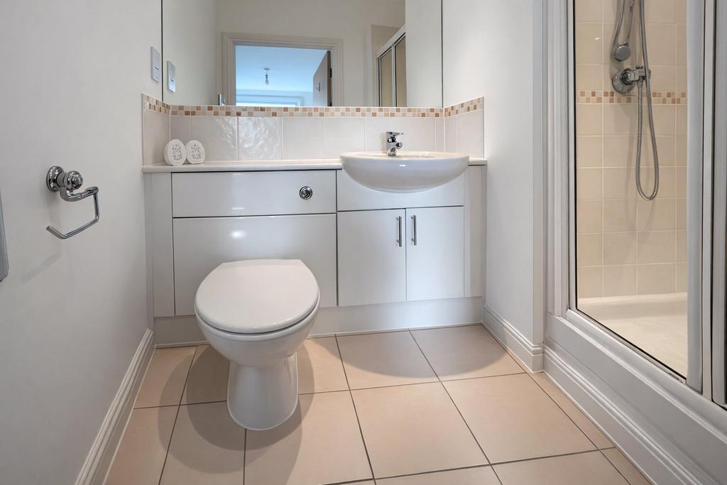 En-Suite Bathroom