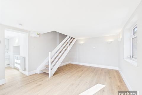 undefined, Henley Road, Reading RG4