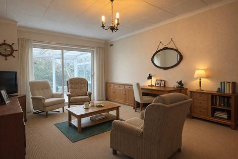3 bedroom detached bungalow for sale, The Greenway, Potters Bar, EN6