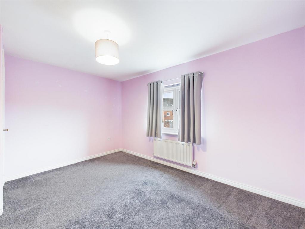Bedroom 1.jpg