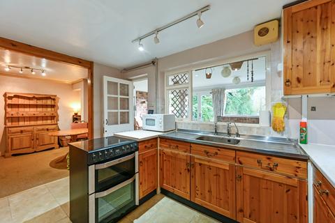 4 bedroom end of terrace house for sale, Shearway Lane, Headcorn, Ashford, Kent, TN27