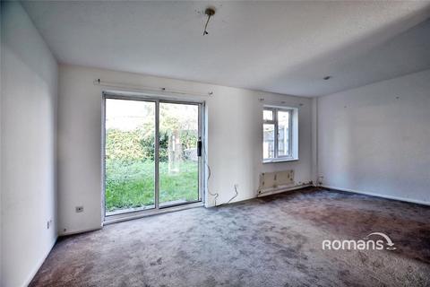 4 bedroom house to rent, Chiltern Court, Widmore Road, Uxbridge, UB8