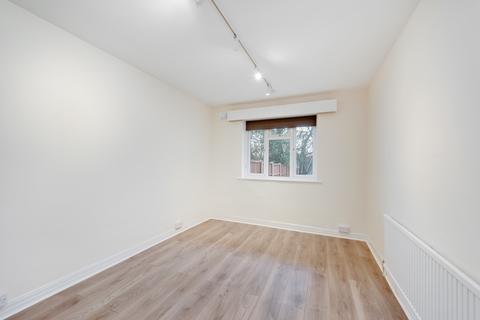 2 bedroom apartment to rent, South  Gardens, Wembley HA9