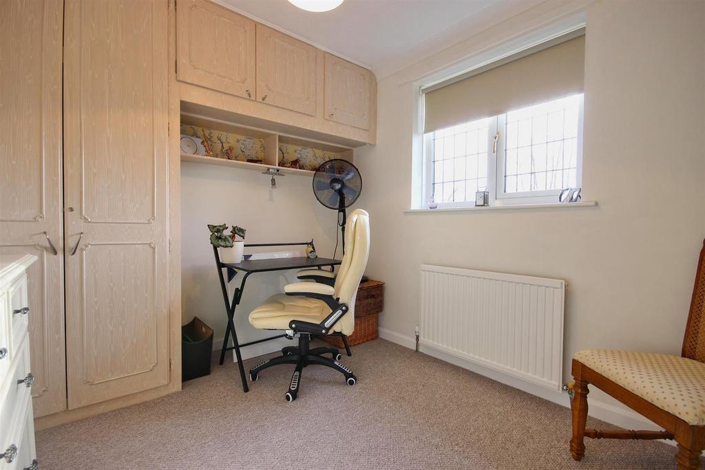 BEDROOM 3 (front)
