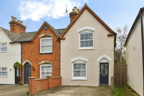 2 bedroom end of terrace house for sale, Queen Street, Stony Stratford, Milton Keynes